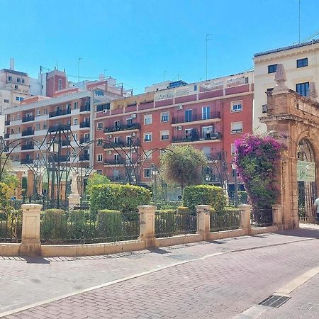 Hogar Vera Apartments&Bikes Valencia Exterior photo