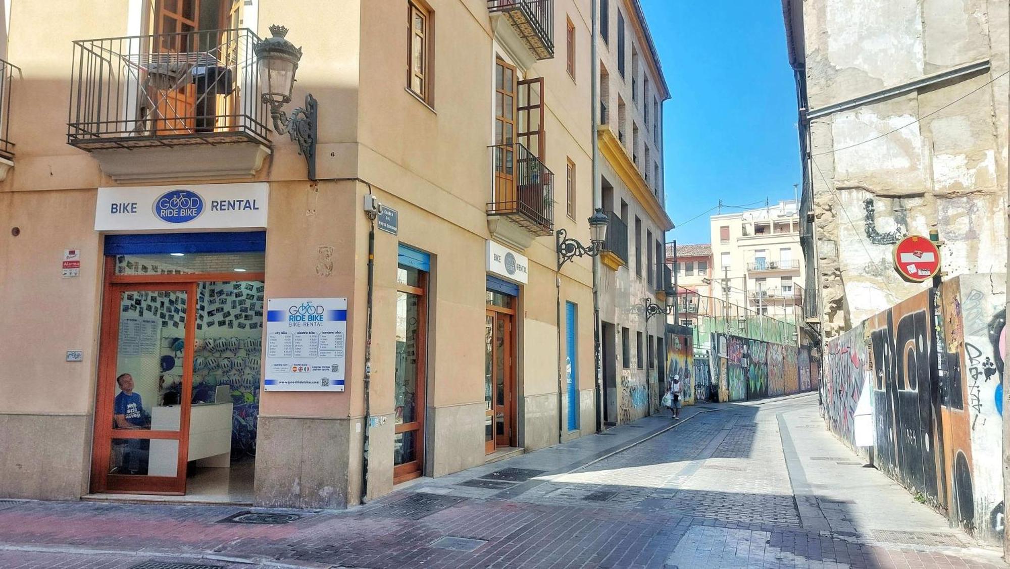Hogar Vera Apartments&Bikes Valencia Exterior photo